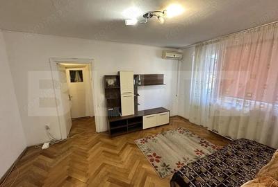 Apartament cu 2 camere semidecomandat în Central