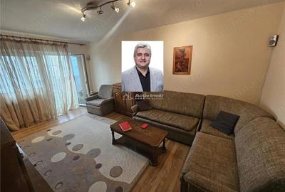 Resita, 4 Cam. Dec., Mobilat+Utilat, Et. 2, Micro 4 - 1