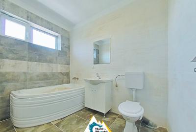 Casă cu 6 camere cu Teren 290 Mp în Sânleani - 8