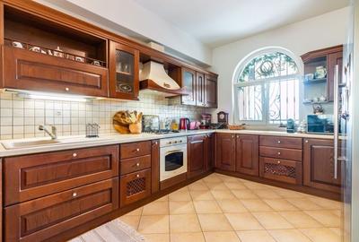 Casă cu 7 camere cu Teren 720 Mp în Brâncoveanu - 6