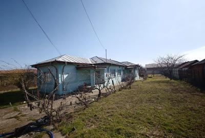 Casă cu 4 camere în Oreavul - 2