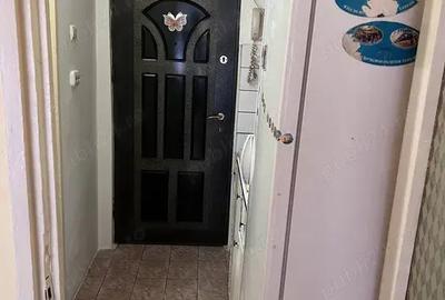 Ocazie!!! Garsoniera decenta zona Uta Cocorilor etaj 2 ocupabila imediat - 1