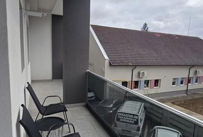 Apartament cu 2 camere decomandat în Central - 1