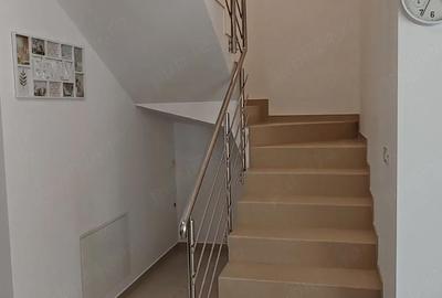 Casă cu Teren 220 Mp în Valea Mare - 4