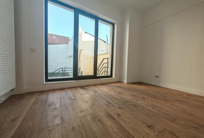 Apartament 4 camere, 145 mp utili + 40 mp curte, 2 min Metrou Crangasi - 20