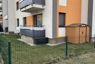 Apartament cu 3 camere decomandat în Tractorul - 2