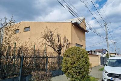 Casă cu 4 camere în Exterior Vest - 1