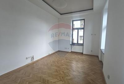Spatiu de birouri, 59 mp,  ultracentral, de inchiriat - 2