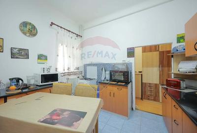 Apartament de vanzare, 2 camere, ultracentral, Str. Republicii, Oradea - 18