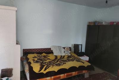 Casă cu 4 camere în Frumoasa