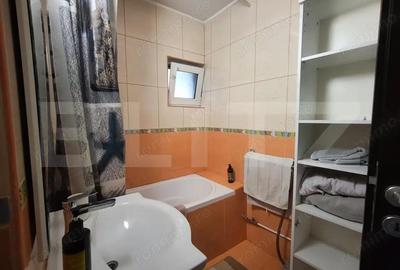 Apartament 3 camere, 74 mp, balcon inchis, loc parcare privat, Calea Aradului - 8