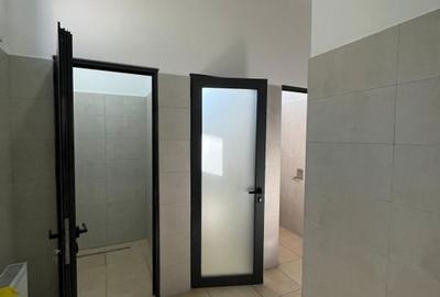 Spațiu comercial, de 650 mp, în Central - 15