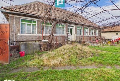 Casă cu 4 camere în Tămășeu
