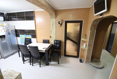 Apartament cu 3 camere decomandat în Micro 17 - 4