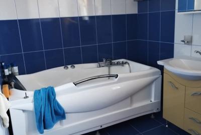 Casă cu 4 camere cu Teren 950 Mp în Central - 9