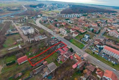 De vanzare Casa + Teren 1054 mp, in Sanmartin - 9