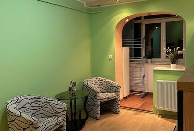 Apartament cu 3 camere decomandat în Central - 2