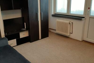 Apartament cu 2 camere, decomandat, zona Palas - 2