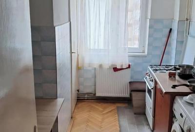 Apartament cu 2 camere decomandat în Aradului