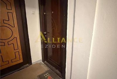 Apartament cu 3 camere decomandat în Apărătorii Patriei - 3