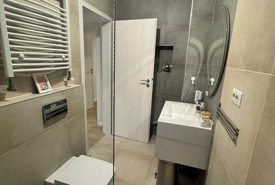 Casă cu 6 camere cu Teren 425 Mp în Central - 11