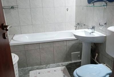 Apartament cu 2 camere semidecomandat în Central - 3