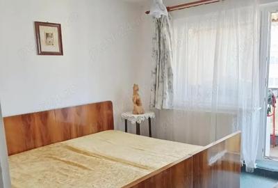 Vind apartament 2 camere decomandat Sf. Gheorghe - 3