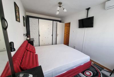 Apartament cu 3 camere semidecomandat în Girocului - 10