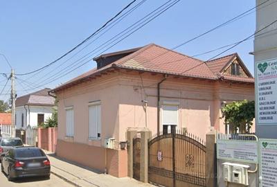 Casă cu 4 camere în Central - 5