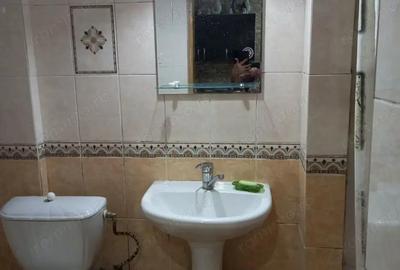 Oferim spre inchiriere garsoniera in zona Prelungirea Ghencea Oferim spre inchiriere garsoniera in zona Prelungirea Ghencea - 4