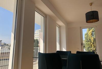 Apartament cu 3 camere decomandat, mobilat în Ștefan cel Mare