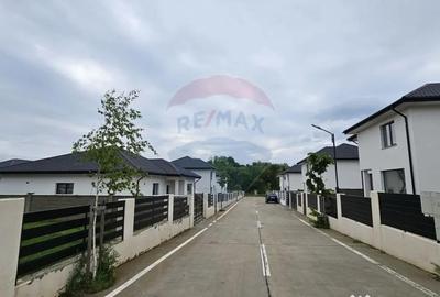 Casă cu 5 camere cu Teren 429 Mp în Lisaura