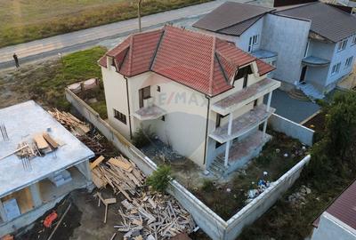 Casa / Vila cu 4 camere de vanzare vedere lac  Ovidiu Constanta Casa / Vila cu 4 camere de vanzare vedere lac  Ovidiu Constanta - 17