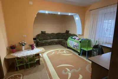 Casă cu 5 camere cu Teren 550 Mp în Mureșel