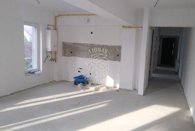 Apartament cu 3 camere decomandat în Sud-Vest - 1
