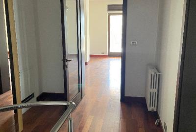 Casă cu 5 camere cu Teren 652 Mp în Sisești - 16