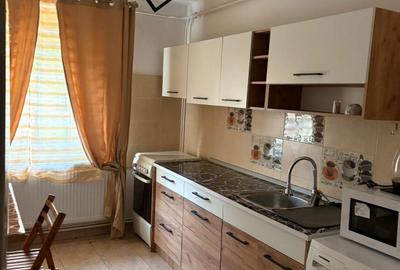 Garsonieră decomandată în Central - 1