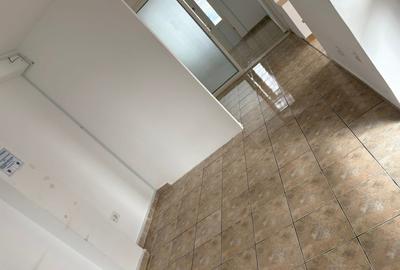 Spațiu comercial, de 140 mp, în Central - 5