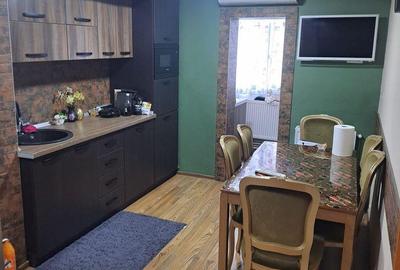 Apartament cu 3 camere decomandat în Nord