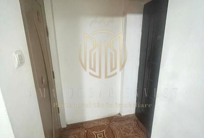 Apartament cu 3 camere decomandat în Mărgeanului - 9