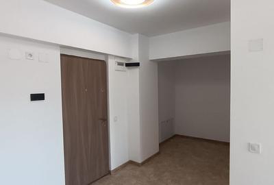 Apartament cu 2 camere decomandat în Rovine - 5