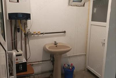 Spațiu comercial, de 115 mp, în Central - 4