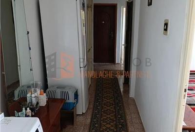 Apartament 3 camere confort 1 decomandat zona Brosteni - 11