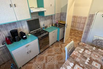 Apartament cu 3 camere semidecomandat în Girocului - 3
