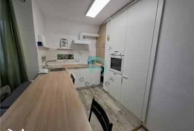 Apartament cu 3 camere decomandat în Tractorul - 5