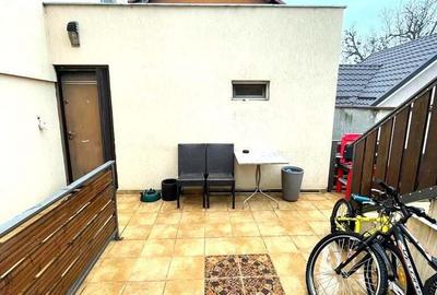 Proprietate cu 2 Corpuri si posibilitate preluare afacere la cheie - 1