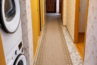 Apartament cu 3 camere decomandat, mobilat în Poarta 6 - 6