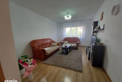 Apartament cu 4 camere decomandat în Republicii - 6