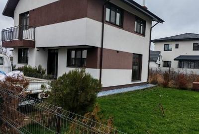 Casă individuală cu 9 camere cu Teren 300 Mp în Afumați - 2