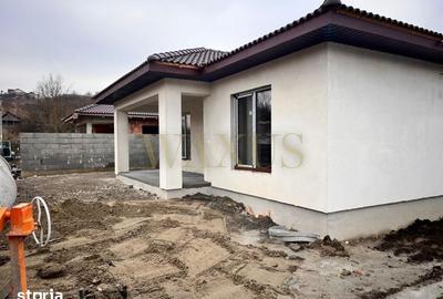 Casă cu 4 camere cu Teren 5 Mp în Central - 4